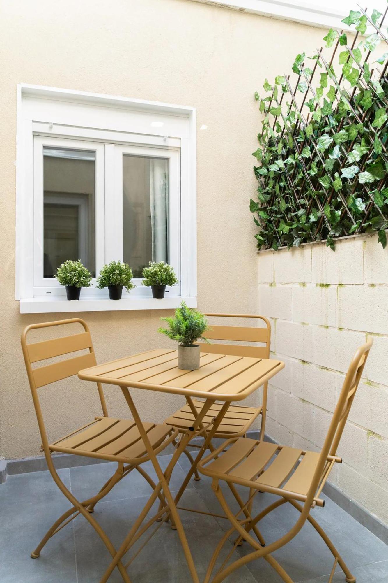 Charming San Isidro Apartment Мадрид Екстериор снимка