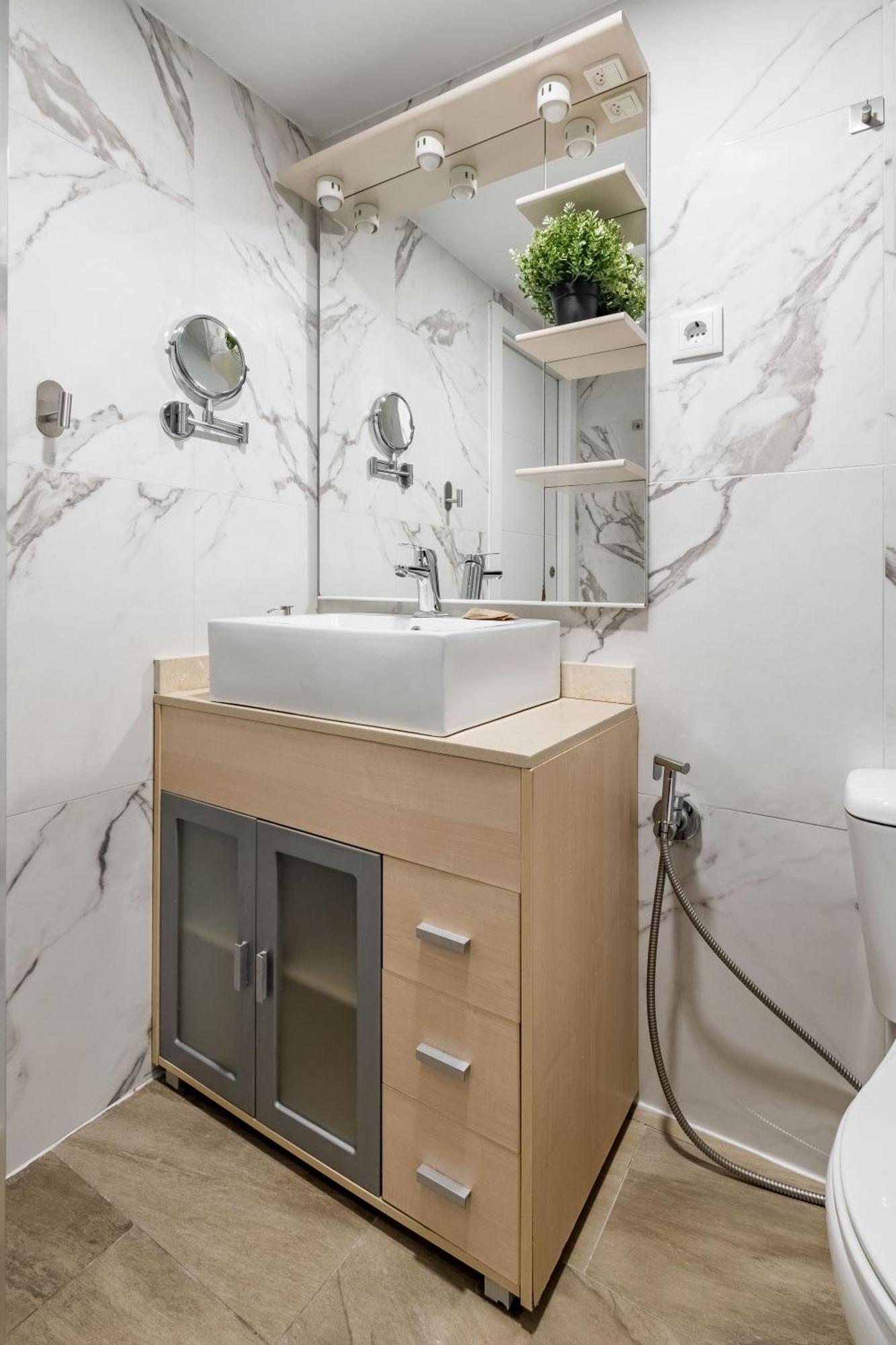 Charming San Isidro Apartment Мадрид Екстериор снимка